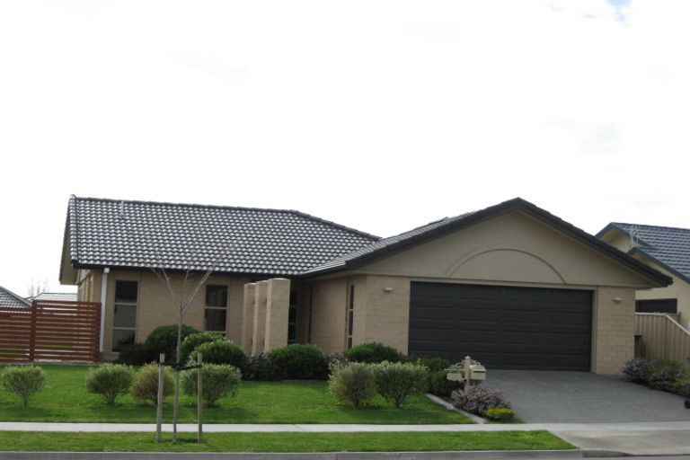 Photo of property in 11 Russell Robertson Drive, Havelock North, 4130