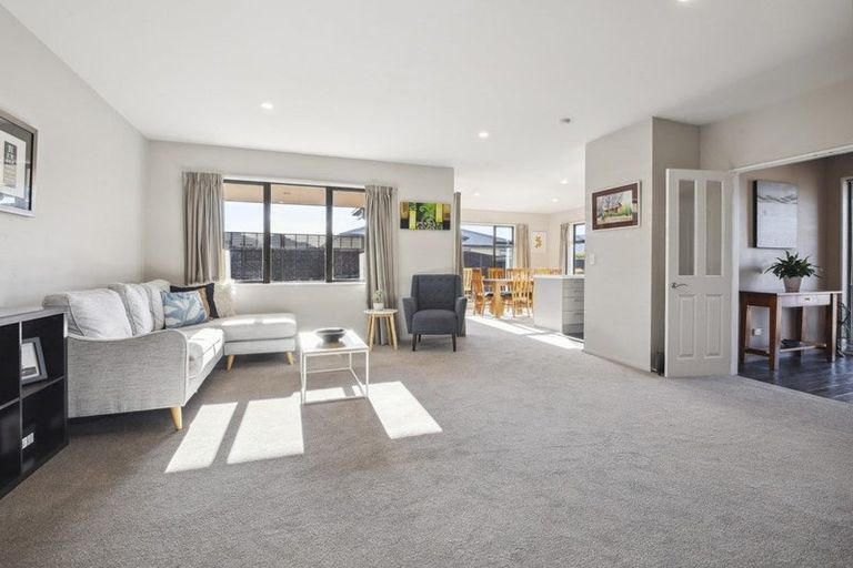 Photo of property in 5 Wisteria Lane, Rangiora, 7400