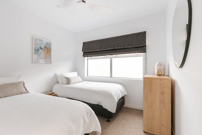 Photo of property in 2 Makura Drive, Papamoa Beach, Papamoa, 3118
