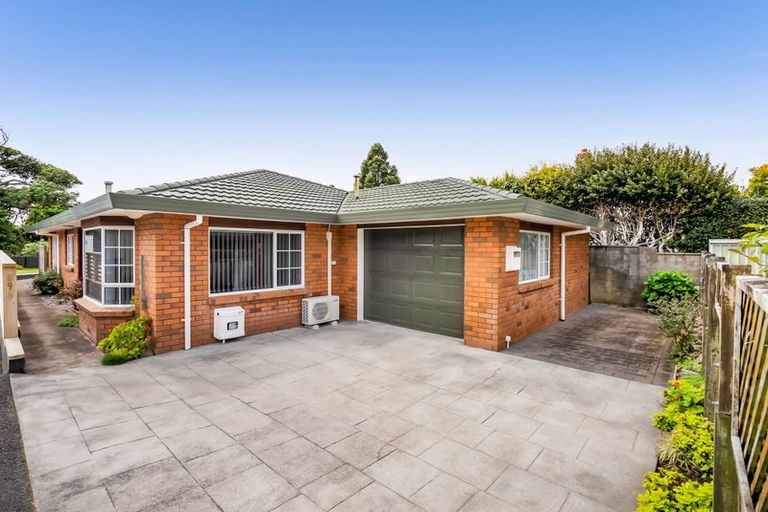 Photo of property in 1/89 Belt Road, New Plymouth, 4310