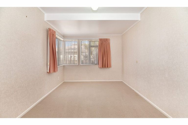 Photo of property in 8 Moenui Avenue, Orewa, 0931