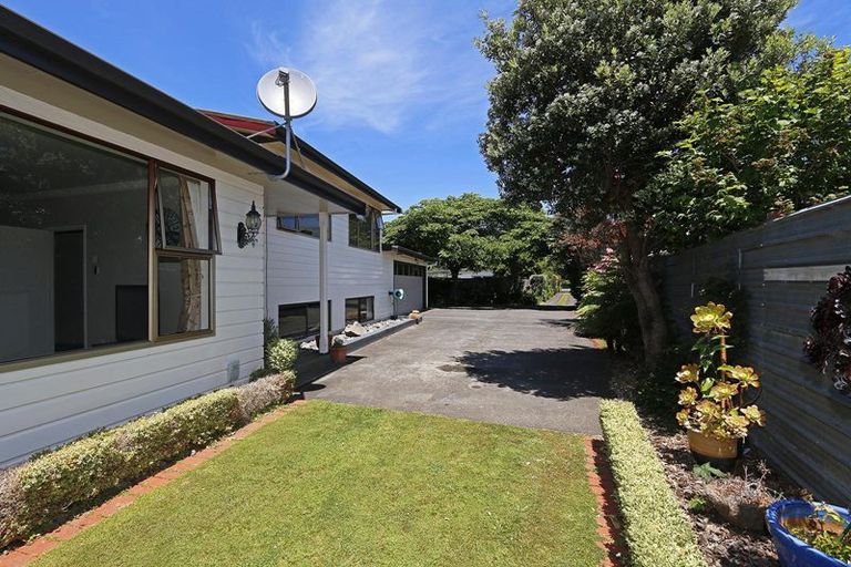 Photo of property in 340 South Road, Hawera, 4610