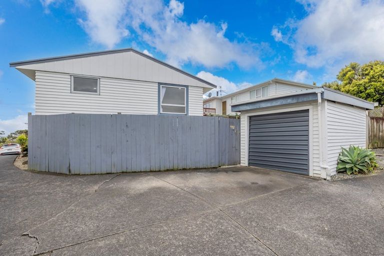 Photo of property in 1/12 Seaview Road, Glenfield, Auckland, 0629