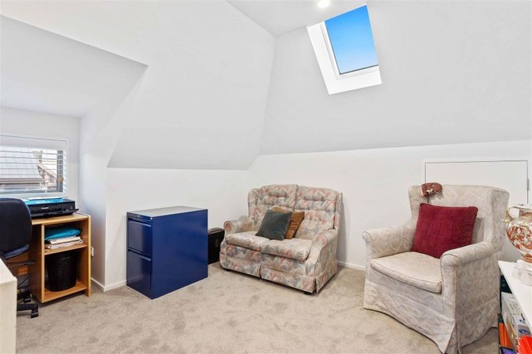 Photo of property in 64 Merivale Lane, Merivale, Christchurch, 8014