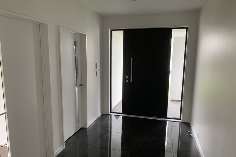 Photo of property in 5 Urihia Street, Marshland, Christchurch, 8083