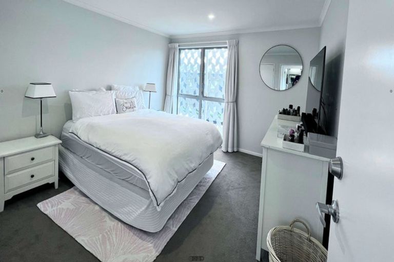 Photo of property in 20 Oioi Road, Hobsonville, Auckland, 0616