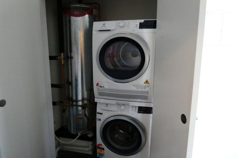 Photo of property in Pinnacle On Victoria, 160 Victoria Street, Te Aro, Wellington, 6011