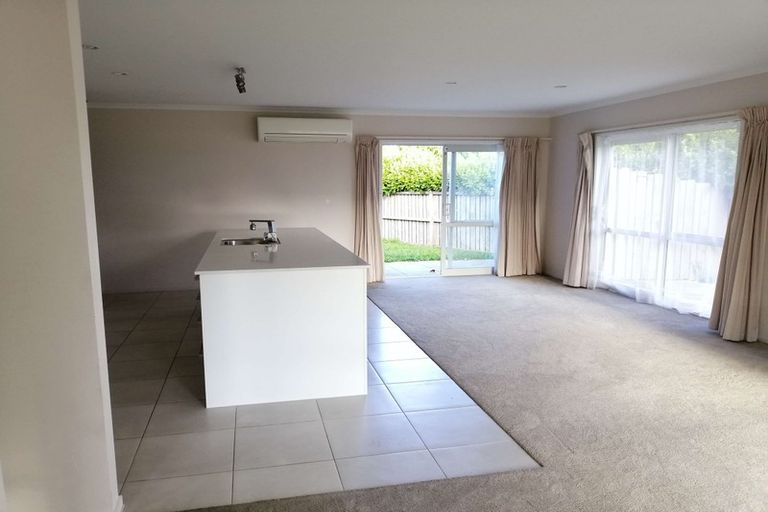 Photo of property in 1 Poaka Avenue, Takanini, 2112