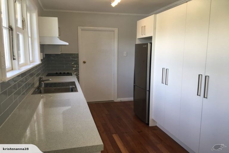 Photo of property in 32 Casey Avenue, Fairfield, Hamilton, 3214