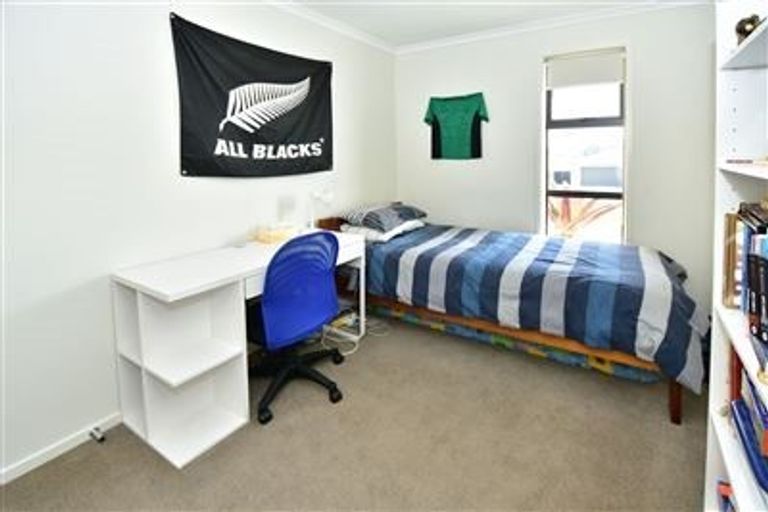 Photo of property in 19 Seamount Drive, Red Beach, 0932