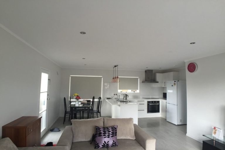 Photo of property in 94 Lynwood Road, New Lynn, Auckland, 0600