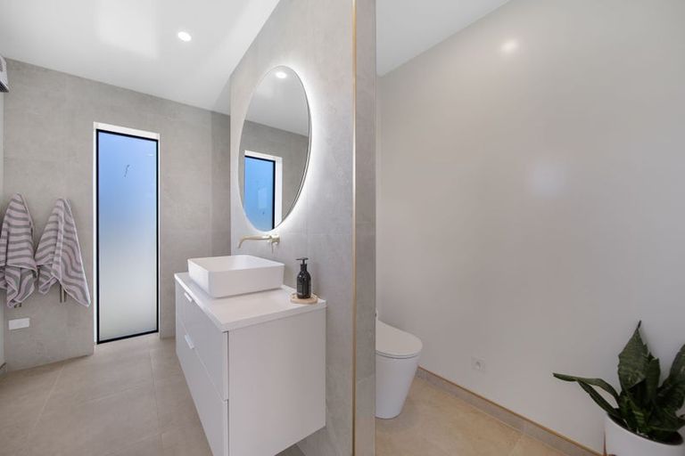 Photo of property in 49 Pukutahi Drive, Te Anau, 9600