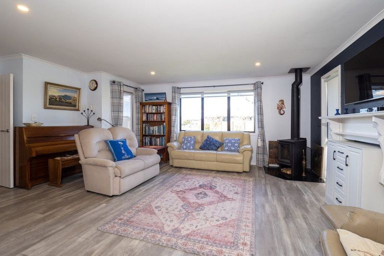 Photo of property in 10 Whiteoak Grove, Tinwald, Ashburton, 7700