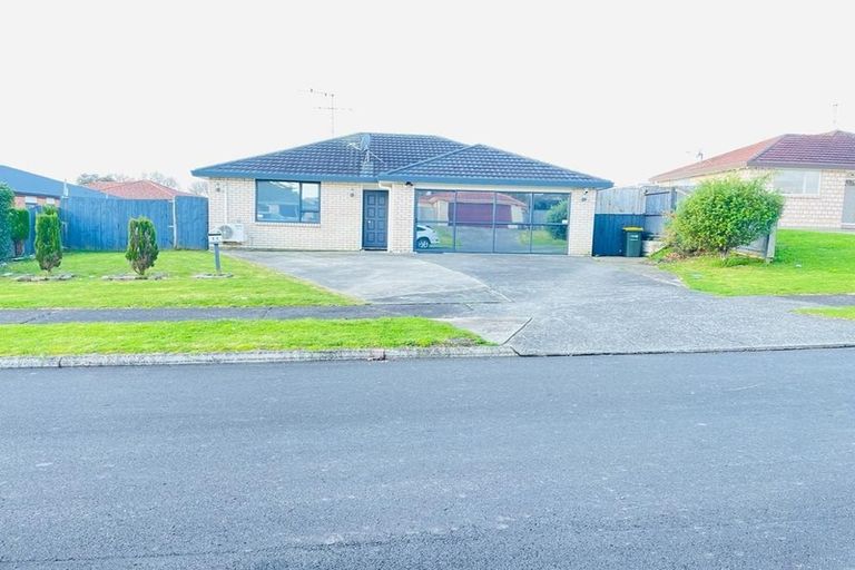 Photo of property in 11 Marblewood Grove, Pukekohe, 2120