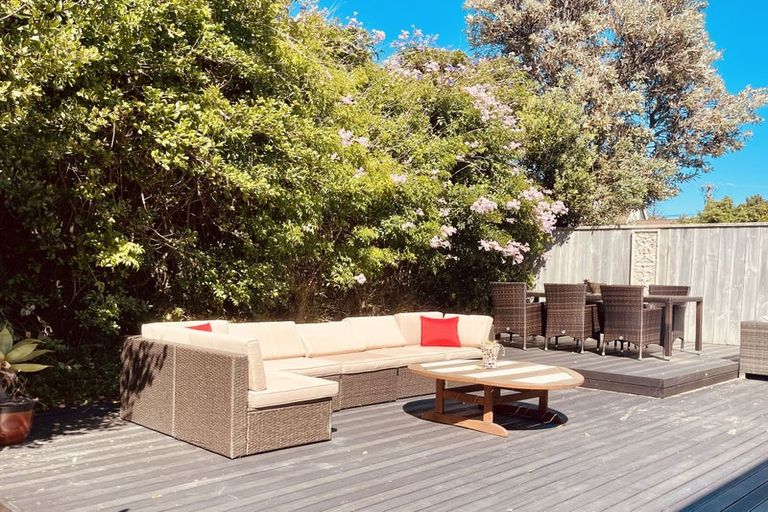 Photo of property in 93 Marine Parade, Paraparaumu Beach, Paraparaumu, 5032