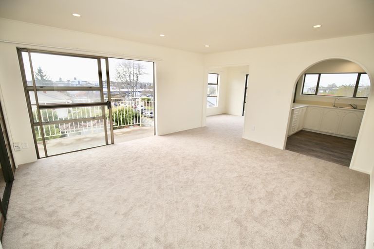 Photo of property in 10u9 Hunter Street, Hamilton Lake, Hamilton, 3204