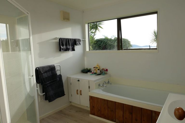 Photo of property in 67 Kotare Street, Waikanae, 5036