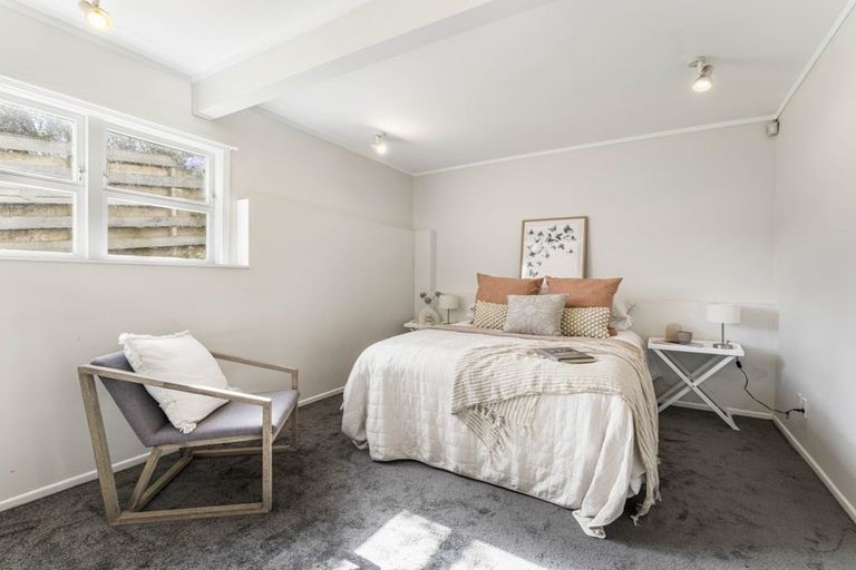 Photo of property in 9 Philip Place, Hillcrest, Auckland, 0627