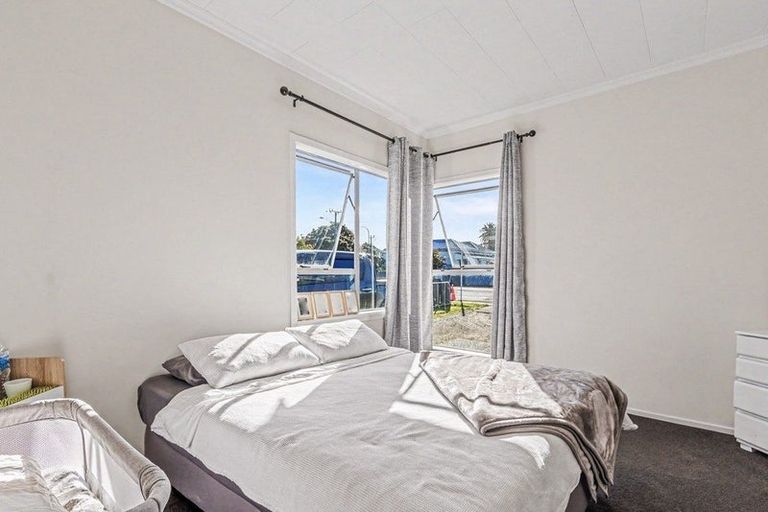 Photo of property in 219 Puriri Street, Castlecliff, Whanganui, 4501