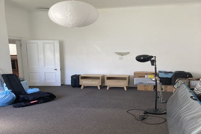 Photo of property in 15 Myrtle Crescent, Mount Cook, Wellington, 6021