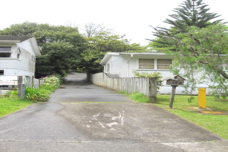 Photo of property in 14 Halberg Street, Glenfield, Auckland, 0629