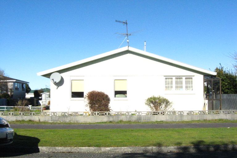 Photo of property in 41 Robertson Street, Richmond, Invercargill, 9810