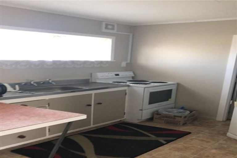 Photo of property in 76 Helvetia Road, Pukekohe, 2120