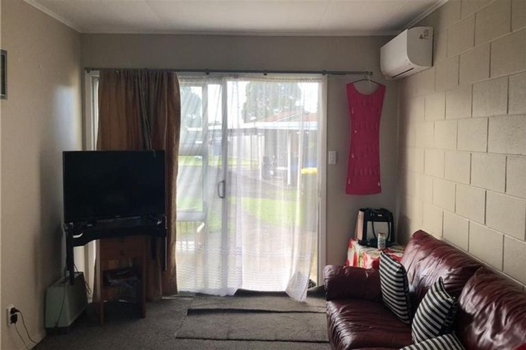 Photo of property in 76 Helvetia Road, Pukekohe, 2120