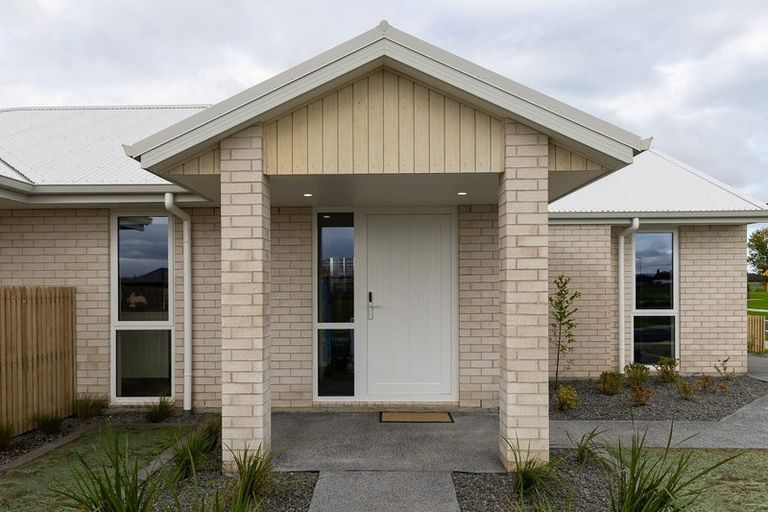 Photo of property in 1 One Haruru Street, Cambridge, 3493