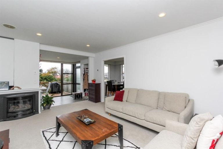 Photo of property in 25 Rimu Street, Inglewood, 4330