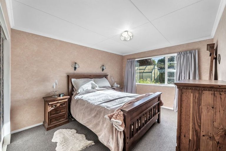 Photo of property in 37 Moa Street, Waikiwi, Invercargill, 9810