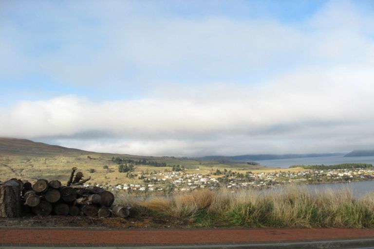 Photo of property in 16 Olivers Place, Queenstown, 9300