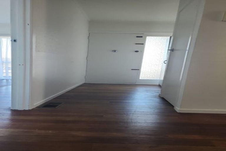 Photo of property in 21 Parker Avenue, New Lynn, Auckland, 0600