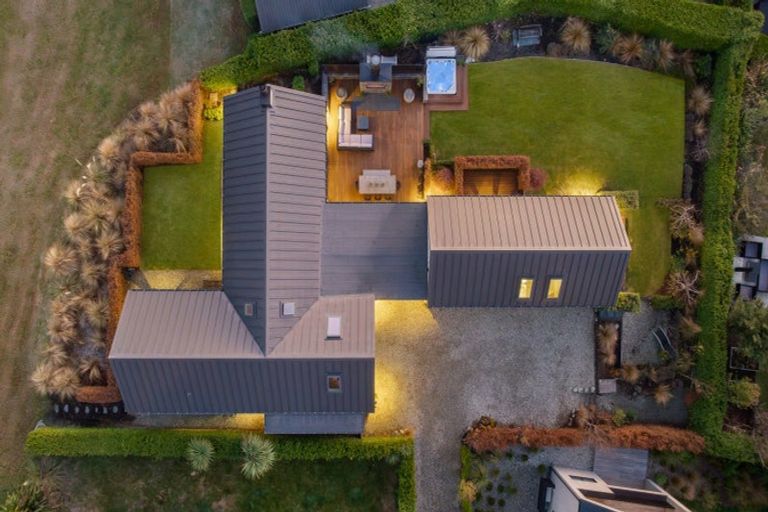 Photo of property in 8 Arran Lane, Jacks Point, Queenstown, 9371