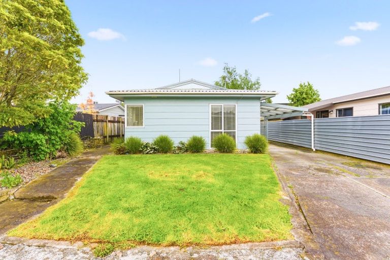 Photo of property in 4 Coromandel Court, Roslyn, Palmerston North, 4414