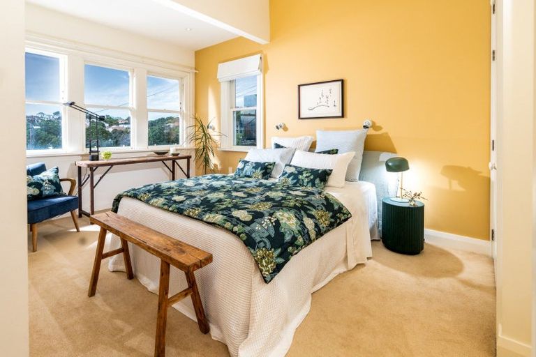 Photo of property in 16 Mariri Road, Kelburn, Wellington, 6012