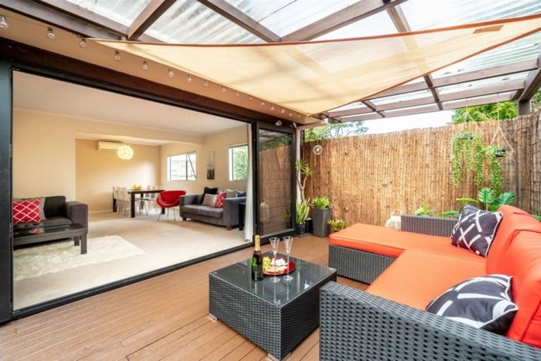 Photo of property in 1/3a City View Terrace, Birkenhead, Auckland, 0626