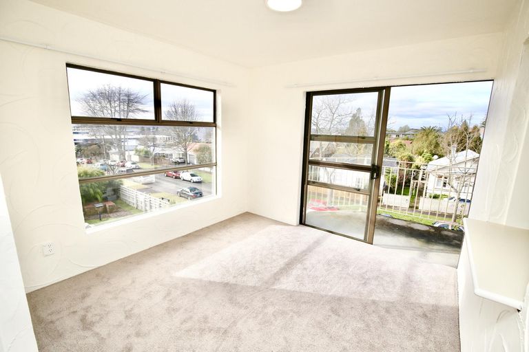 Photo of property in 10u9 Hunter Street, Hamilton Lake, Hamilton, 3204