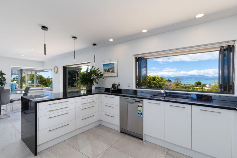 Photo of property in 82 Brooks View Heights, Tasman, Upper Moutere, 7173