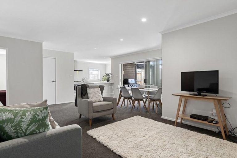 Photo of property in 15 Kahuparere Crescent, Pyes Pa, Tauranga, 3112