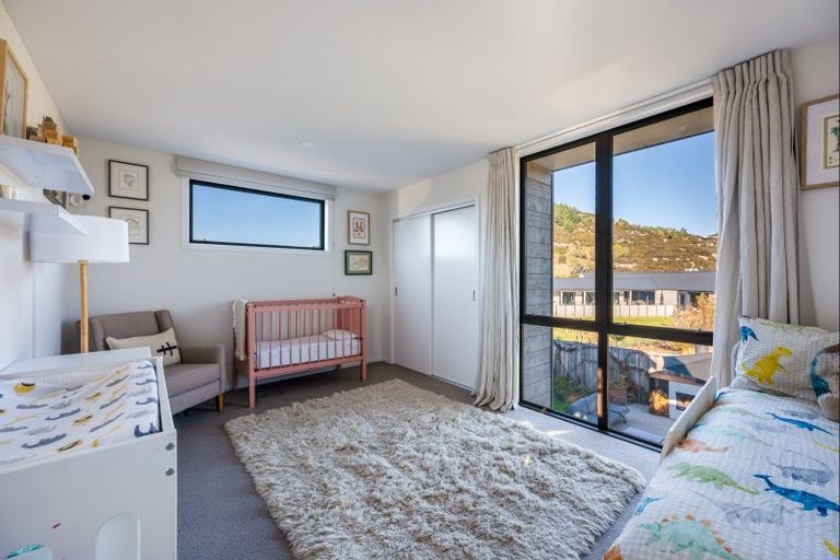 Photo of property in 8 Glen Dene Crescent, Wanaka, 9305