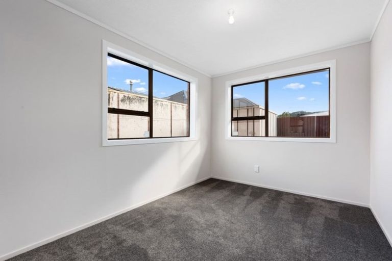 Photo of property in 23f2-a Ranfurly Street, Trentham, Upper Hutt, 5018