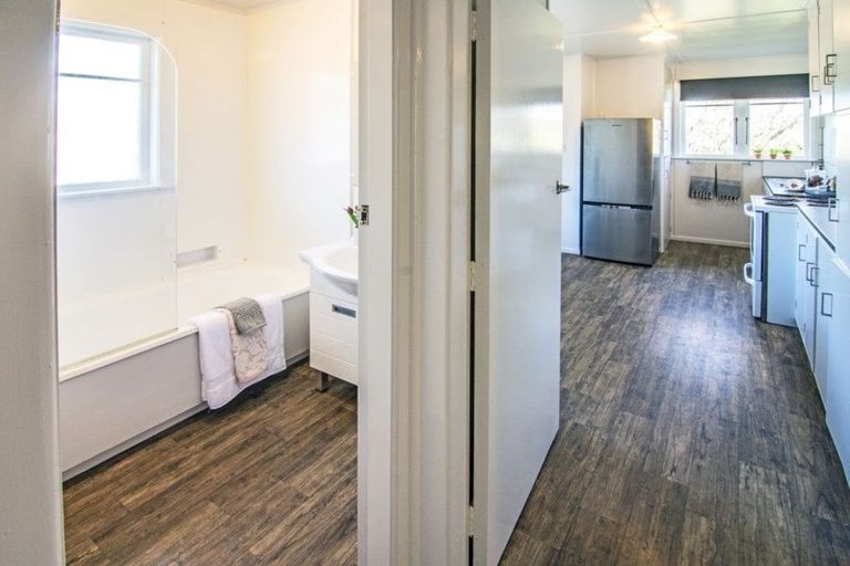 Photo of property in 61 Makoura Road, Masterton, 5810