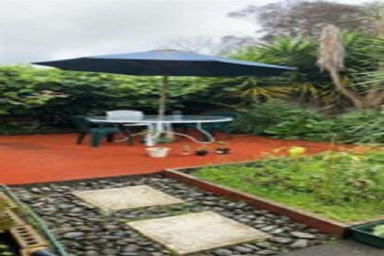 Photo of property in 1/16 Paerata Road, Pukekohe, 2120