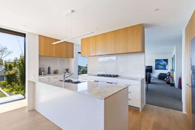 Photo of property in 5 Barrett Road, Spotswood, New Plymouth, 4310