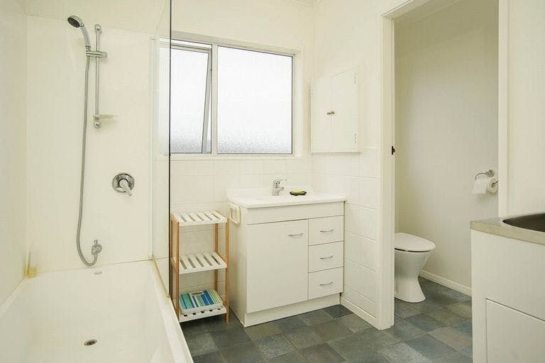 Photo of property in 1a/143 Parkers Road, Tahunanui, Nelson, 7011