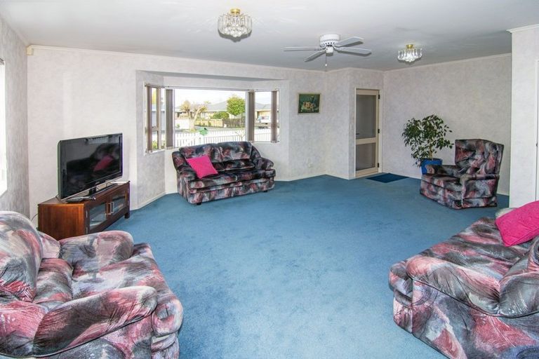 Photo of property in 6 Hogg Crescent, Masterton, 5810