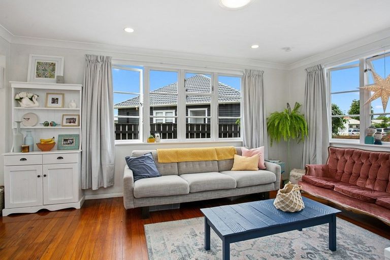 Photo of property in 8 Hurley Place, Cambridge, 3434