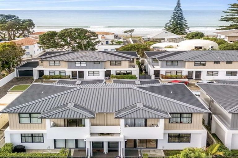 Photo of property in 2/445 Hibiscus Coast Highway, Orewa, 0931