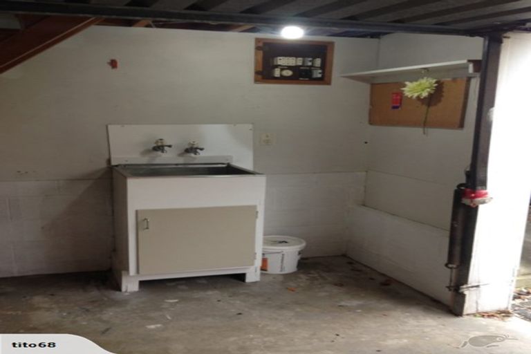 Photo of property in 2/26 Karaka Street, New Lynn, Auckland, 0600